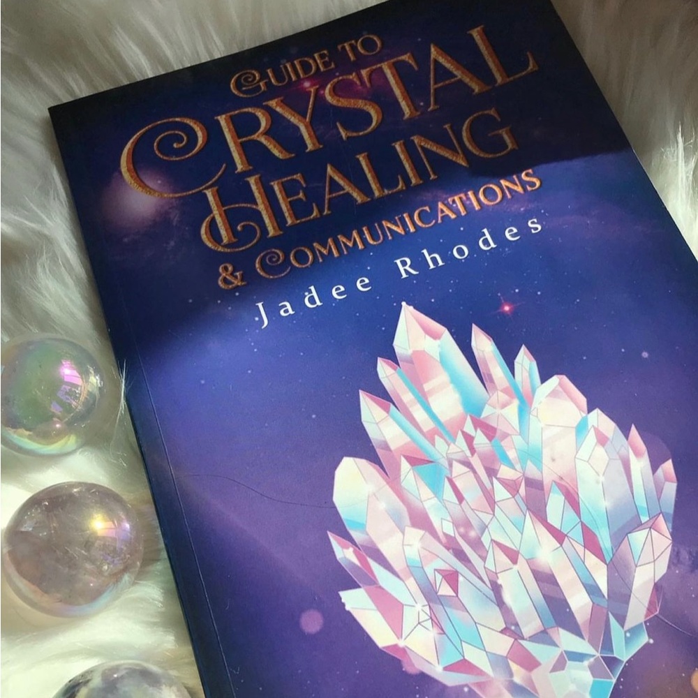 Guide to crystal healing and communications - how to work with healing crystals.